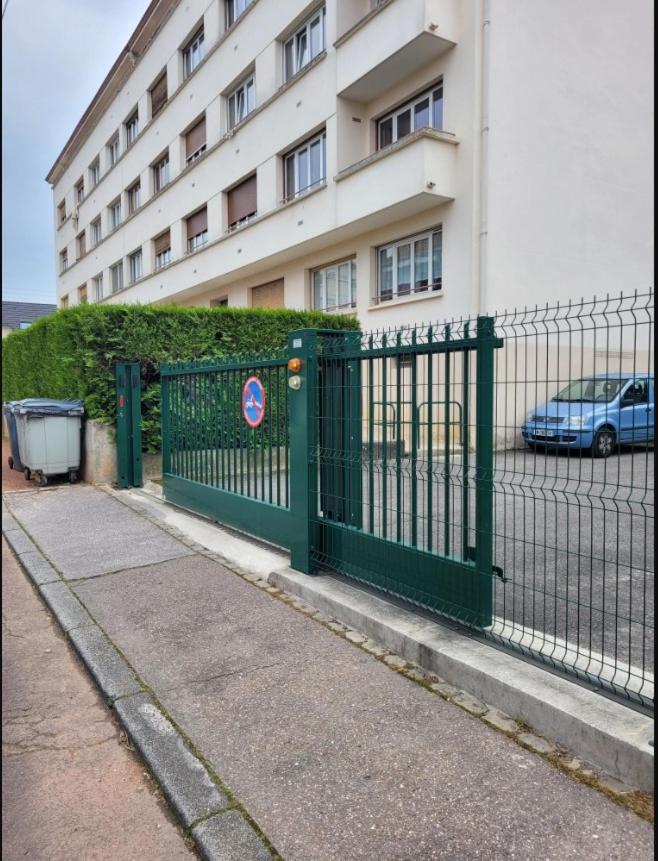 Le Nid Des Ducs Apartment Dijon Luaran gambar